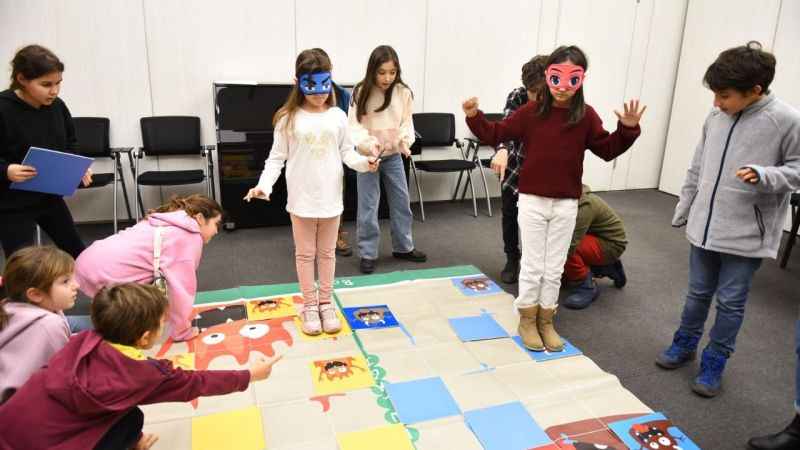 Kadıköy’de yarıyıl şenliğinde renk cümbüşü var!