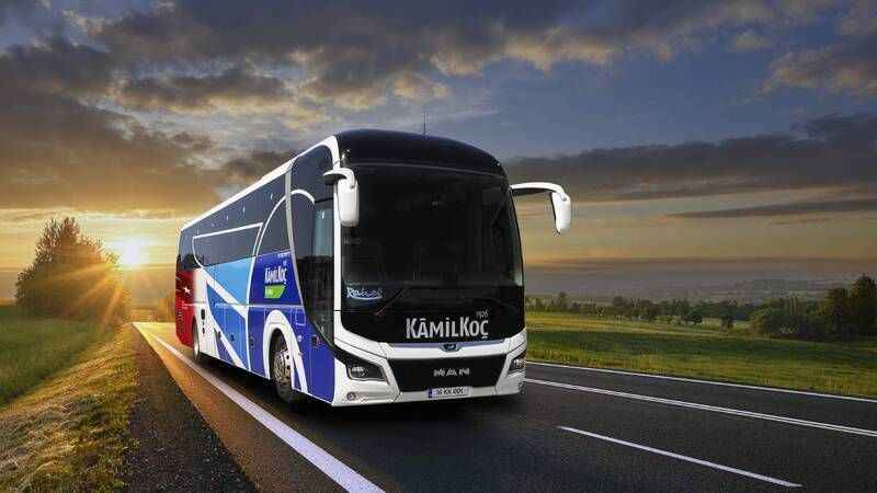 Kâmil Koç Cumhuriyet’in 100. yılı anısına araçlarını özel tasarımlarla giydirdi