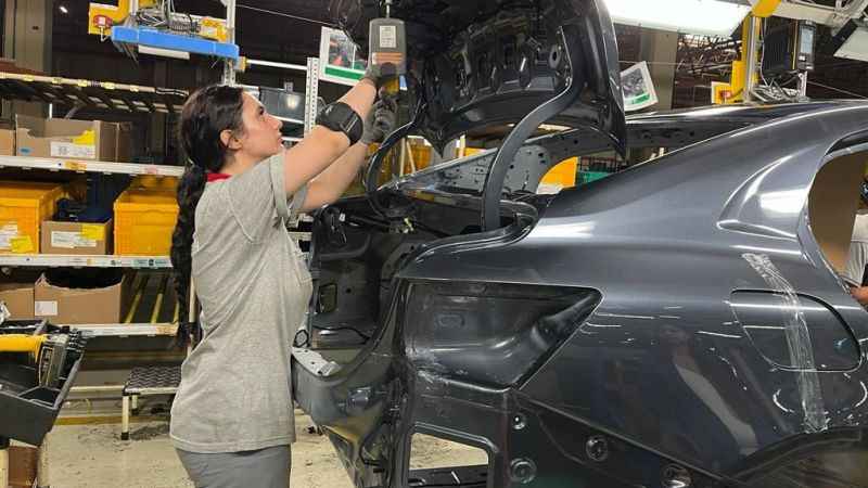 Karsan, kadın istihdamının artırılmasında sektörün öncüsü