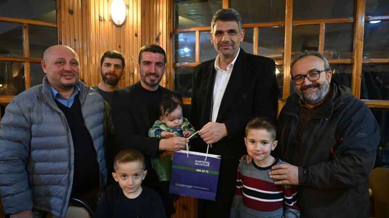 Kartepe Belediyesi'nden hemşerilerle dayanışma