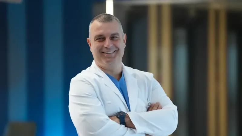 Kaş düşüklüğü ve kaş estetiği: Modern yöntemlerle gençleşin!