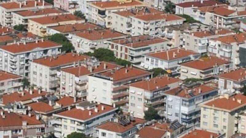 Küçükçekmece İnönü Mahallesi'nde üzerinde bina bulunan arsa satışta!