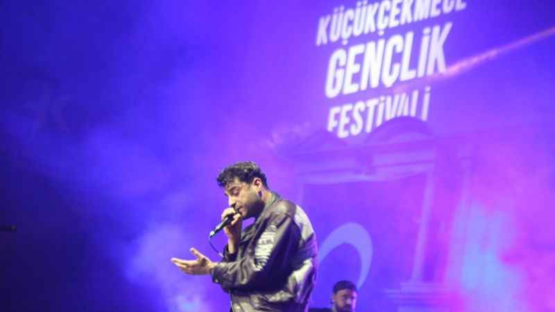 Küçükçekmece'de 3. Gençlik Festivali coşturdu