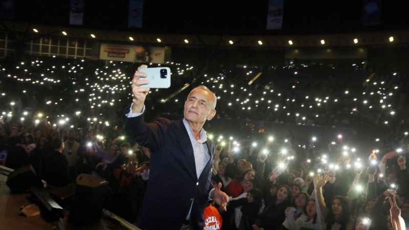 Küçükçekmece'de 3. Gençlik Festivali coşturdu