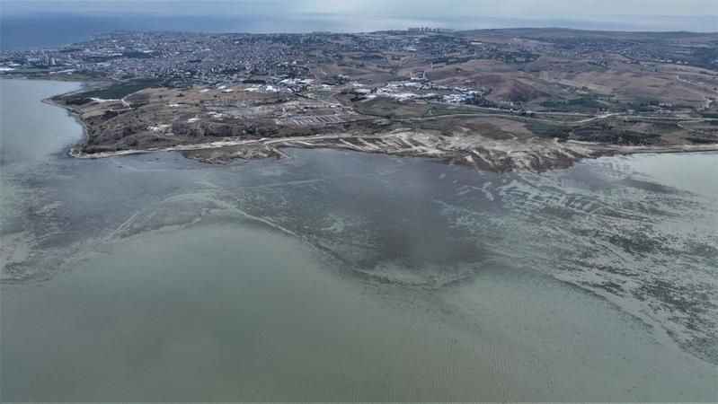 Büyükçekmece Gölü'nden çarpıcı görüntüler