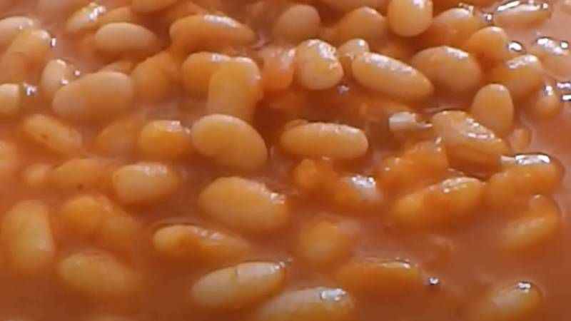Kuru fasülye ustalarının sırrı aşikar oldu. Tencereye bir fiske eklemek yetiyor