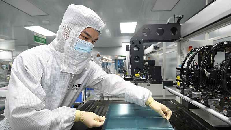 Çin’de iki ayda 234 milyon cep telefonu, 43 milyon laptop üretildi