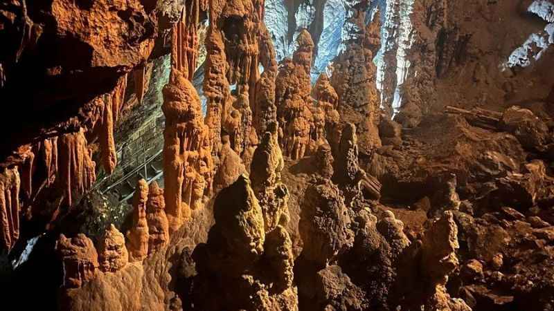 Maltepeli doğa tutkunları Oylat Mağarasını gezdi