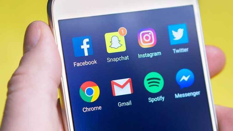 Facebook ve Instagram'da çocuklar ve gençler daha güvende olacak
