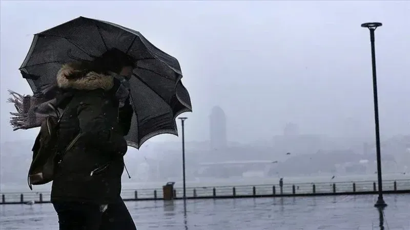 Meteoroloji’den İstanbul’a sarı kodlu uyarı Meteoroloji’den İstanbul’a sarı kodlu uyarı