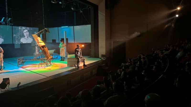 "1984" tiyatro oyunu ile rehabilitasyon köprüsü "1984" tiyatro oyunu ile rehabilitasyon köprüsü