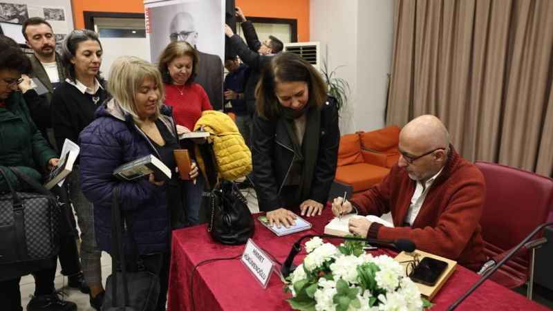 Nilüfer Belediyesi, Yunus Nadi ödüllü yazarı ağırladı