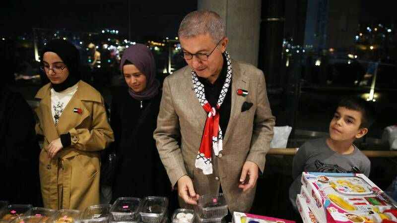 Ömer Karaoğlu ezgilerini özgür Filistin için söyledi