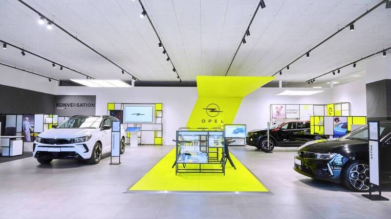 Opel, yeni showroom konsepti ile müşteri deneyimini farklı bir boyuta taşıyor