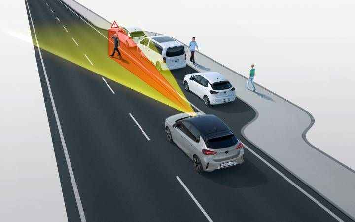 Yeni Opel Corsa, sürücü destek sistemleri ile daha güvenli ve daha rahat bir sürüş sağlıyor