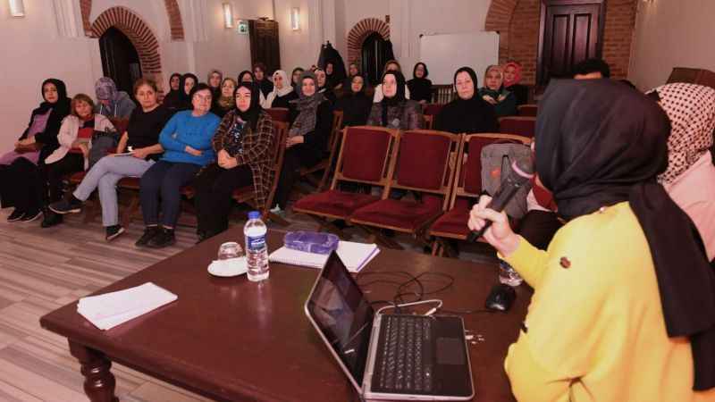 Osmangazi'de Sağlık Okur Yazarlığı eğitimleri veriliyor