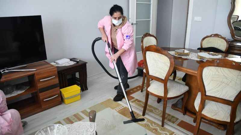 Pendik Belediyesi'nden yatağa bağımlı hastalara destek