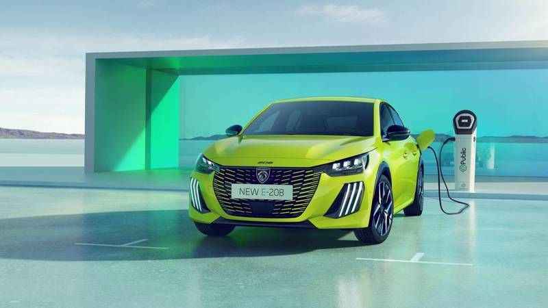 2022 yılında Avrupa’nın en çok satan otomobili Peugeot 208 yenilendi