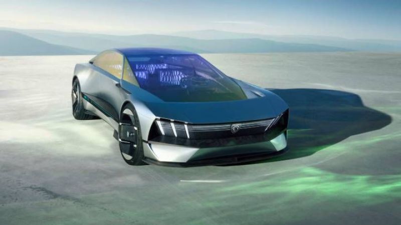 PEUGEOT sanal gerçeklikte 20. yılını kutluyor