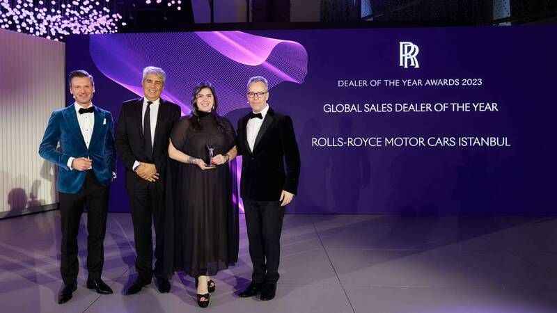 Rolls-Royce Motor Cars İstanbul’a Global Yılın Bayisi Ödülü