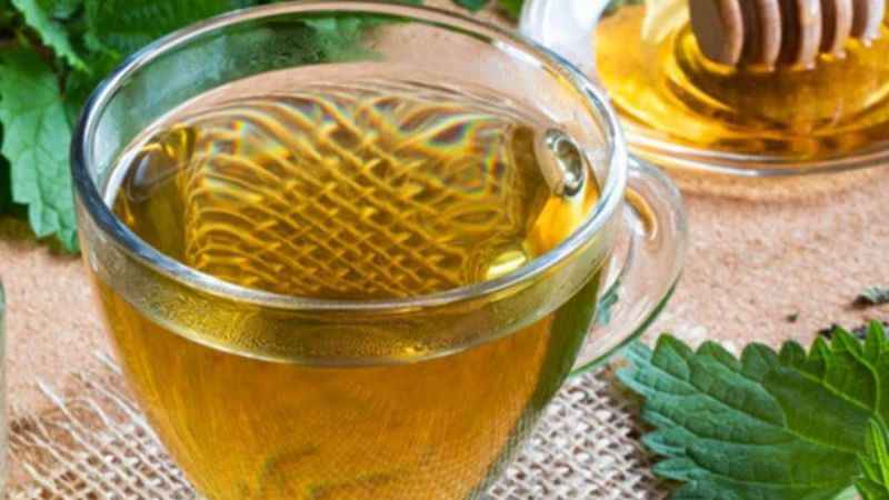 Saçı hızlı uzatıyor, saç beyazlamasını engelliyor ve saç derisi hastalıklarını önlüyor! Saçı güçlendiren mucize kür tarifi