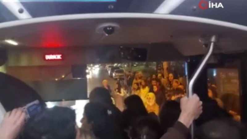 İstanbullu yolda kaldı, İETT yetişemedi