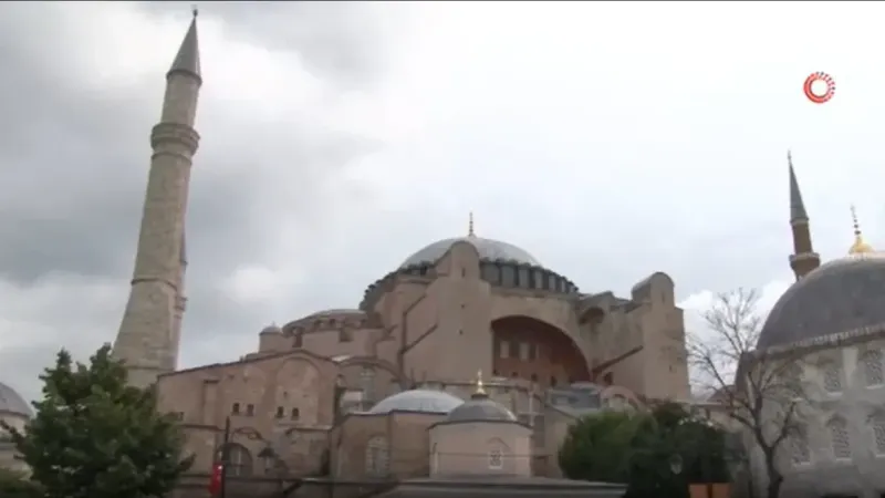 Ayasofya Camii’nin ibadete açılmasının 4. yıl dönümü