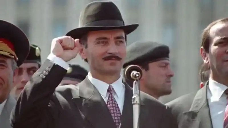  CAHAR DUDAYEV KİMDİR 