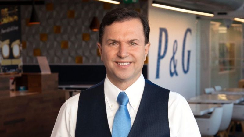 P&G’nin “Yıldız Anneler” projesi, Ömür Kurt imzasıyla ilham veren bir kitaba dönüştü P&G’nin “Yıldız Anneler” projesi, Ömür Kurt imzasıyla ilham veren bir kitaba dönüştü