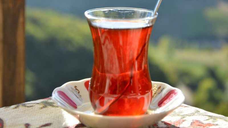 Çay kahveyle susuzluğu gideremezsiniz