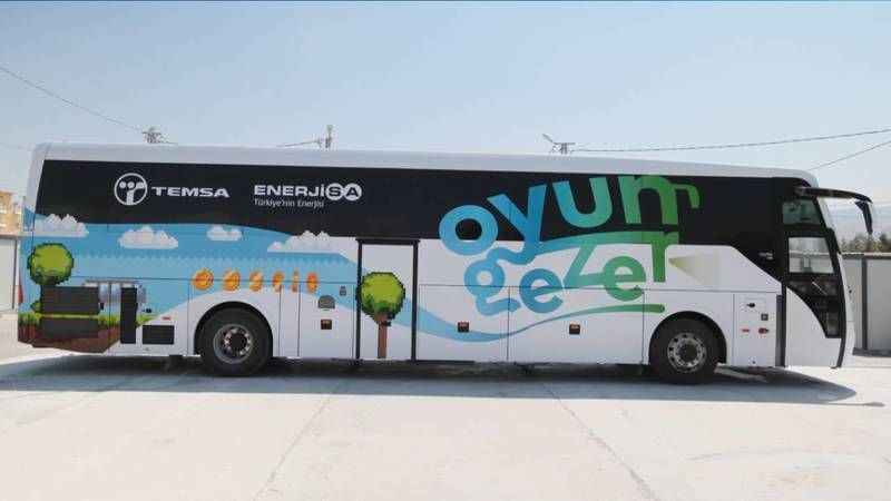 Enerjisa Enerji ve TEMSA’nın Oyungezer Otobüsü deprem bölgesinde