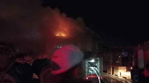 Tokat'ta yangına TOMA ile müdahale edildi