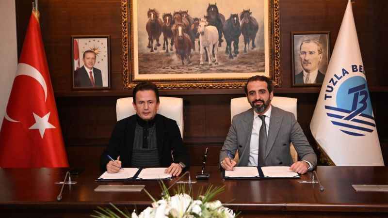 Tuzla Belediyesi'nde çalışanların maaş mutluluğu