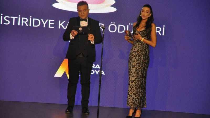 İstiridye Kariyer Ödülleri muhteşem gece ile sahiplerini buldu 