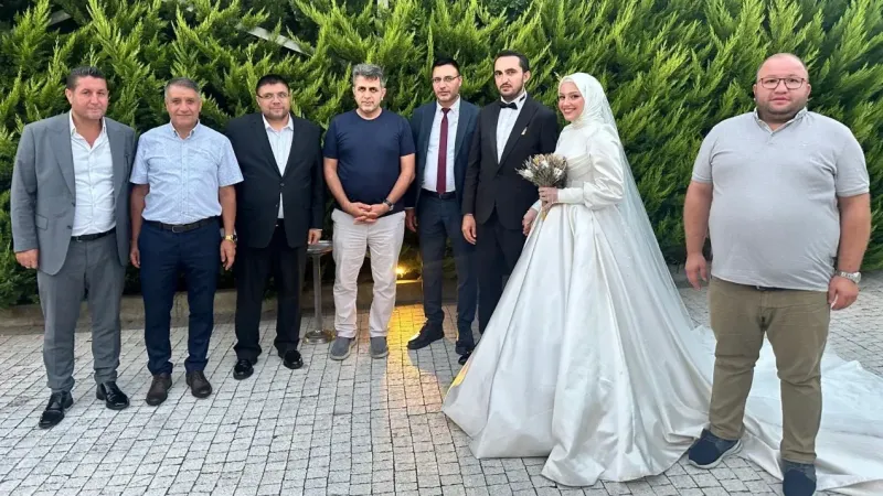 Esra ve Mesut çifti mutluluğa ilk adımlarını attı