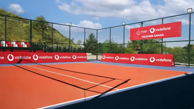 Vodafone, kadın voleybolcuların yanında durmaya devam ediyor
