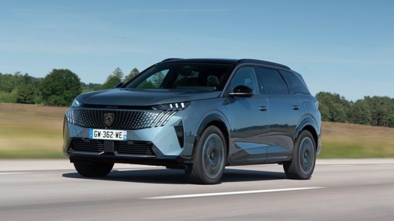 Yeni Peugeot E-5008 2024 Altın Direksiyon Ödülü’ne Layık Görüldü