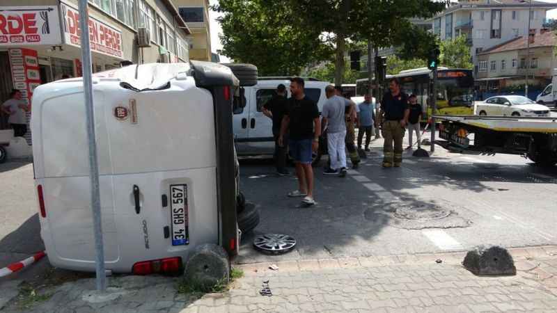 İETT otobüsü kırmızı ışıkta geçti