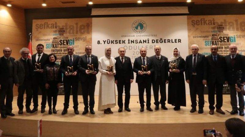 Üsküdar Üniversitesi 8. Yüksek İnsanî Değerler Ödülleri sahiplerini buldu