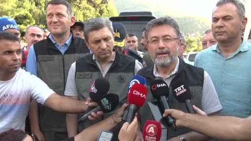 Bakan Yumaklı'dan düşen yangın söndürme helikopterinde bulunan 3 personele başsağlığı mesajı