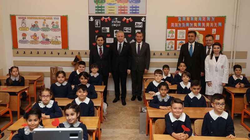 Zeytinburnu’nda karne coşkusuna Vali Gül de ortak oldu