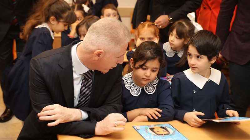 Zeytinburnu’nda karne coşkusuna Vali Gül de ortak oldu