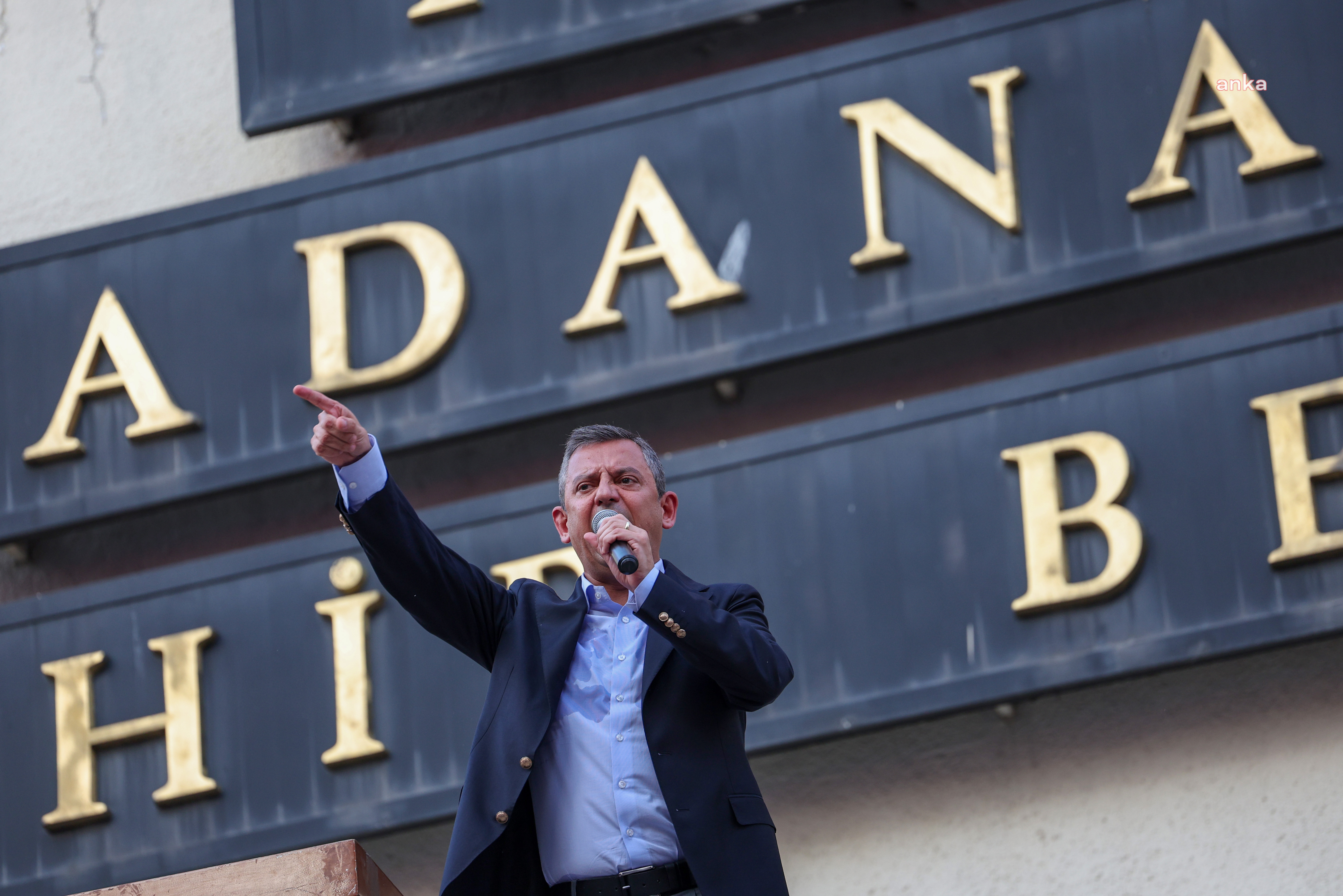 Özgür Özel: "Altı Sıfır Atmayacağız, Bir Sıfır Atacağız"
