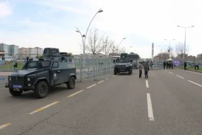 Diyarbakır’da Nevruz kutlaması geniş güvenlik önlemi içinde başladı