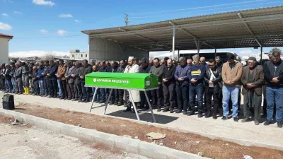 Selde hayatını kaybeden minik Zeynep Zümra annesinin yanına defnedildi