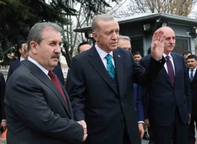 Cumhurbaşkanı Erdoğan, BBP Genel Başkanı Destici’yi ziyaret etti
