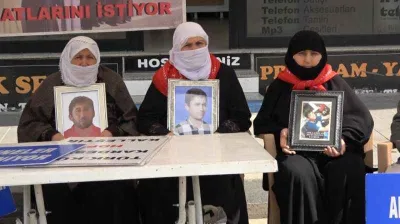 HDP evlat nöbetindeki ailelerin sesini müzikle bastırmaya çalıştı