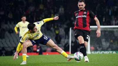 Fenerbahçe zorlanarak 3 puanı kazandı