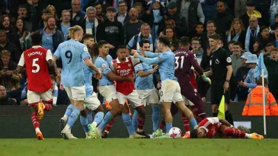 Manchester City, Arsenal'i parçaladı