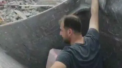 Evinin enkazında kalan milyonluk altınları böyle kurtardı